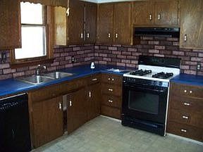3rd image of 2903 Avenue E