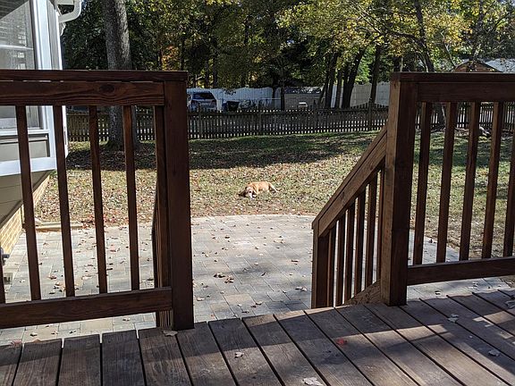 4th image of 611 Valley Dr