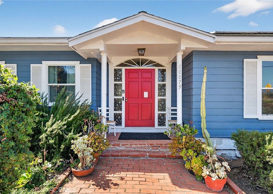 1st image of 10079 W Lilac Rd