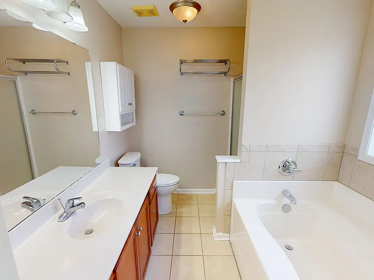 4920 Headwind Dr — Photo 13
