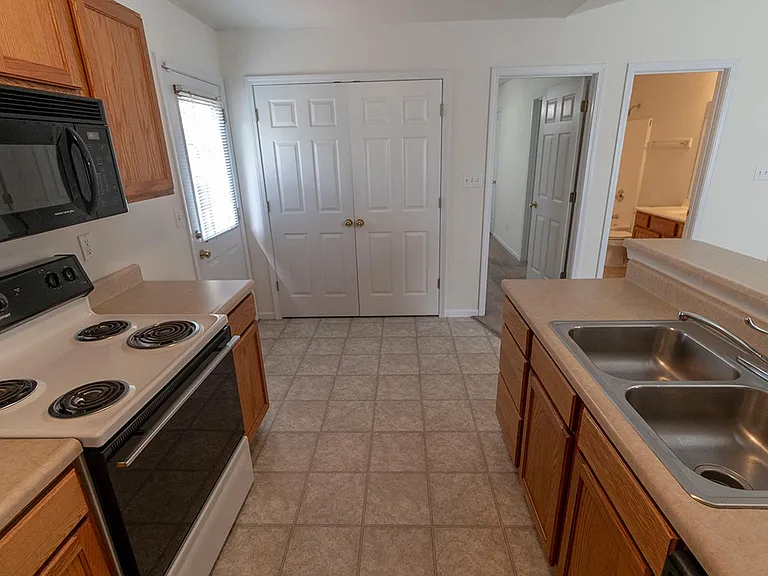 3334 Saint Charles Rd — Photo 7