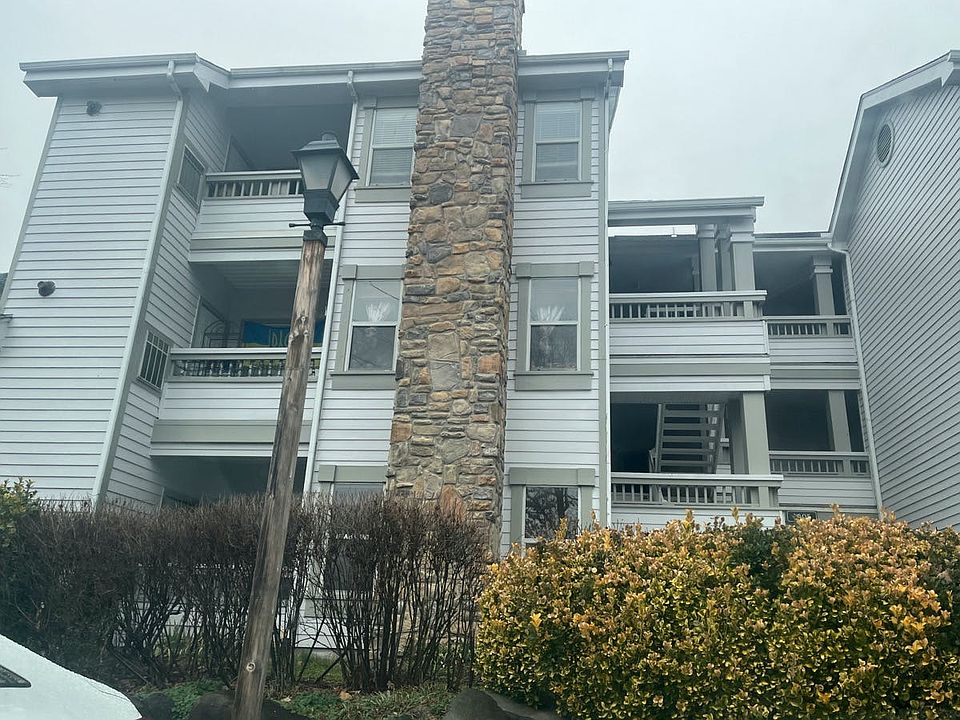 1st image of 4405 Fair Stone Dr APT 304