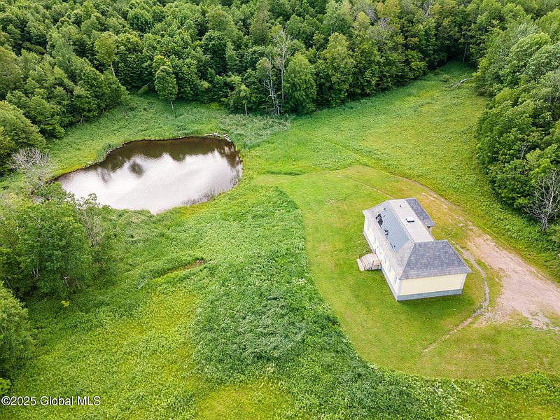 5th image of 410 Jones Hill Road