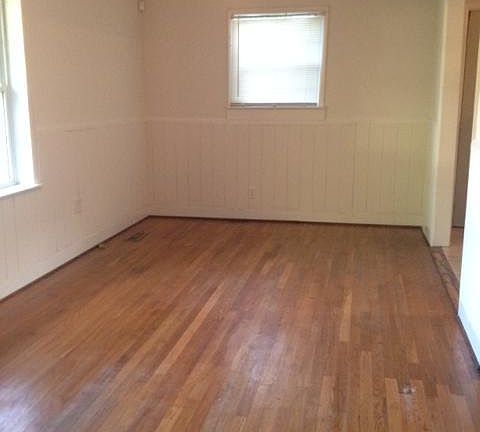 3rd image of 7721 Cecelia Dr