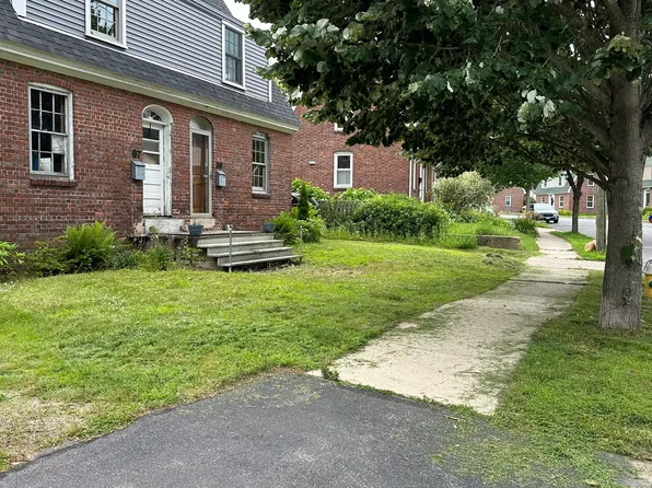 89 Crescent Way, Portsmouth, NH 03801