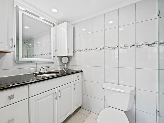 5th image of 170 SE 5th Avenue #103