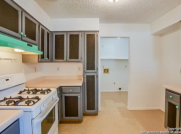 2nd image of 226 Obregon St