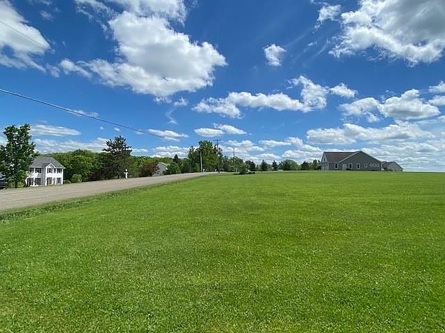 2nd image of 324 Port Rd