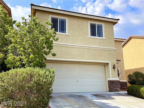 2nd image of 10560 Bandera Mountain Ln