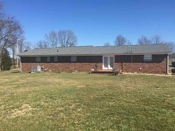 3rd image of 721 Plainview Dr