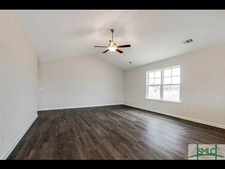 120 Cook St — Photo 1