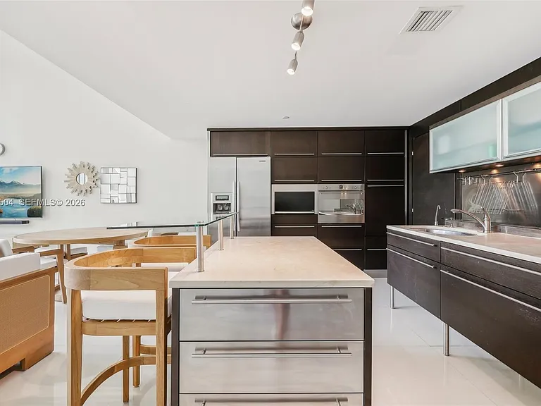 6000 Collins Ave #306 — Photo 9