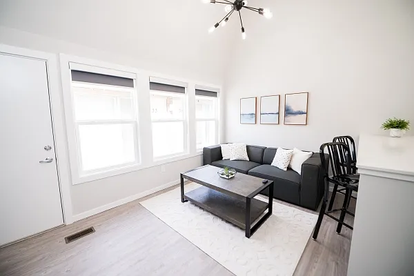 1 bed, 615 sqft, $1,399 — Photo 3