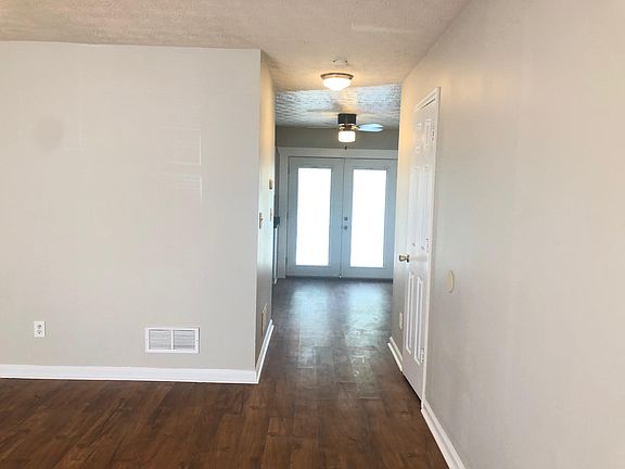 5th image of 1758 Bob White Ln SE #1758