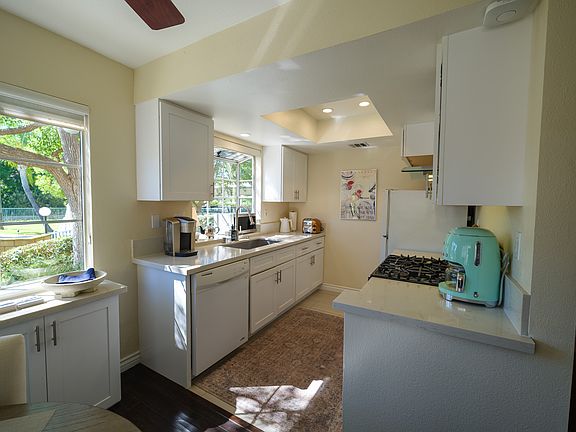 4th image of 4201 Las Virgenes Rd Unit 112