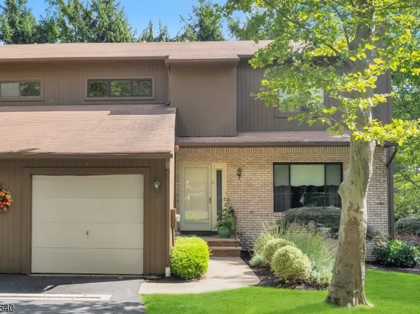 2 Mountain Ridge Dr, Cedar Grove Twp., NJ 07009