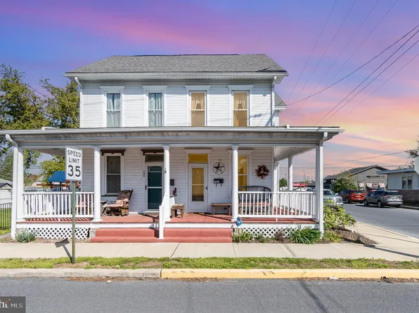 701 W Cherry St, Palmyra, PA 17078