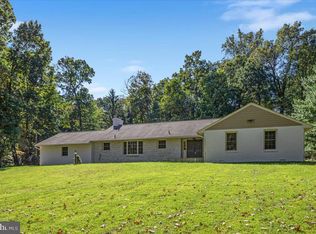 11747 Pine Tree Dr, Fairfax, VA 22033