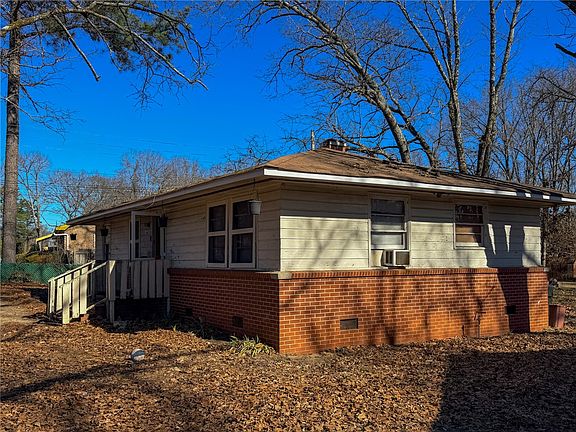 4th image of 1035 S Stonewall Ave