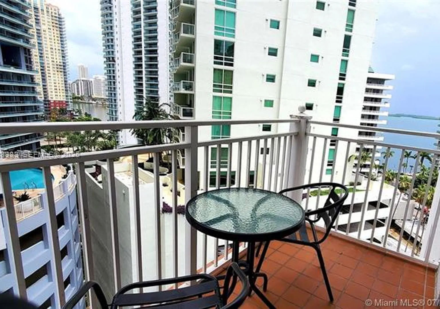 185 SE 14th Ter cu-1203, Miami, FL 33131 — Photo 2