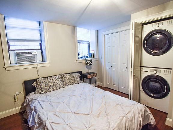 3rd image of 200 Northampton St APT 2