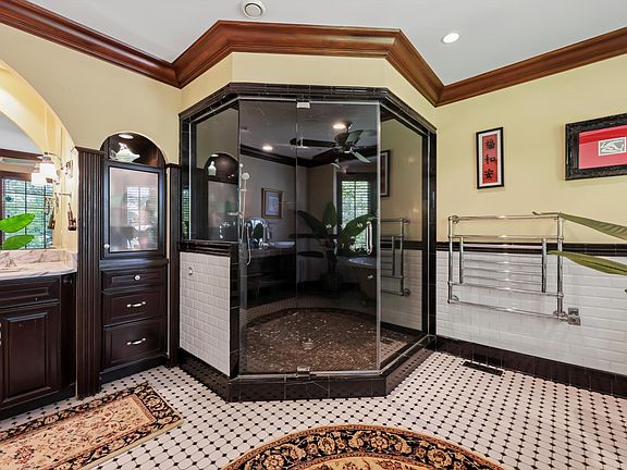 39th image of 1511 Carroll Ln