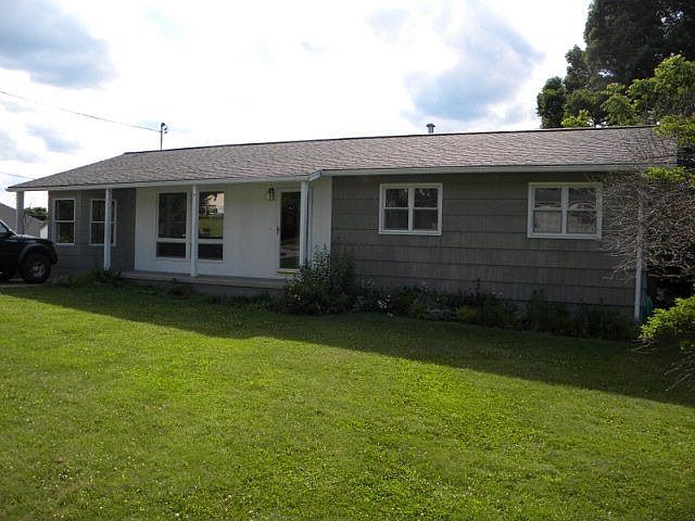 1st image of 101 Holliday Dr