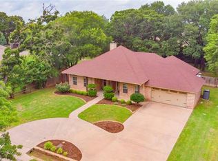 6404 Circo Dr, Granbury, TX 76049