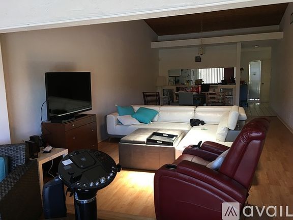 2nd image of 6 Abbey Ct