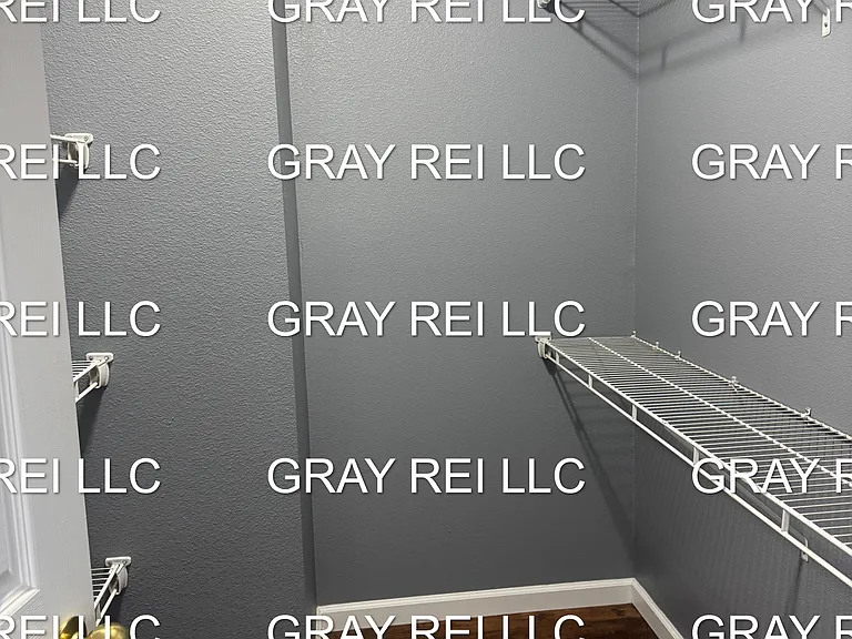 528 Cherokee Ave — Photo 3