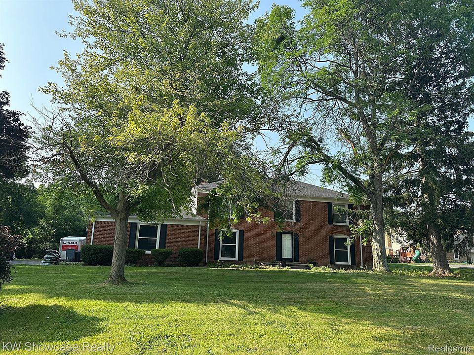 1st image of 5745 Fox Hunt Ln