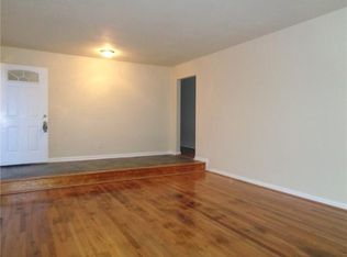 2341 Inlynnview Rd, Virginia Beach, VA 23454