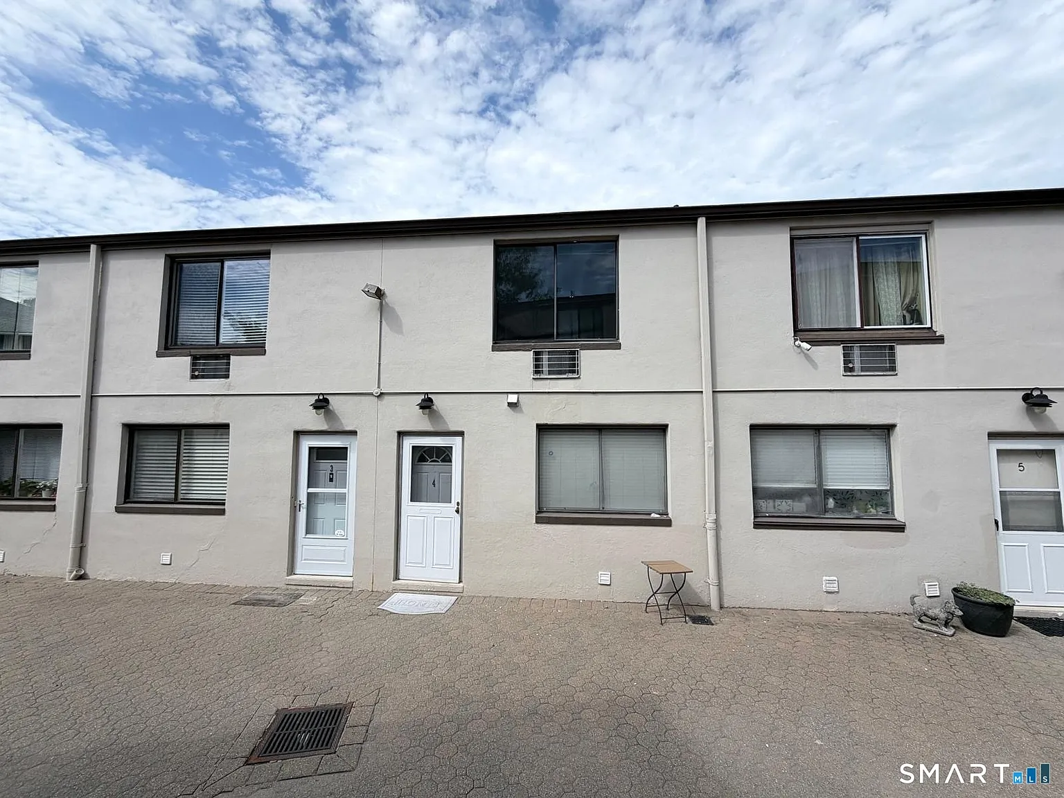 2 bed, 1.0 bath, 840 sqft, $3,000 — Photo 3