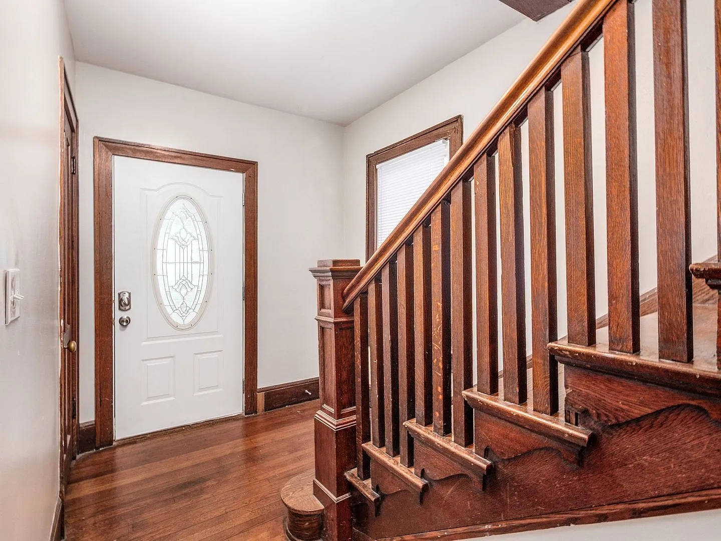 5 bed, 2.0 bath, $3,325 — Photo 3