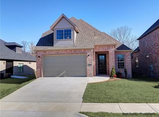 5203 S Brookmere St, Rogers, AR 72758