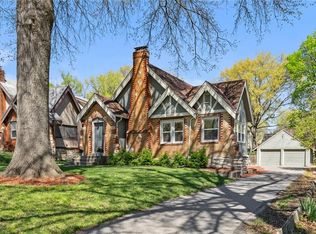 1304 E 76th St, Kansas City, MO 64131