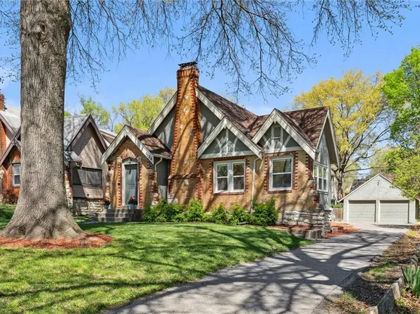 1304 E 76th St, Kansas City, MO 64131