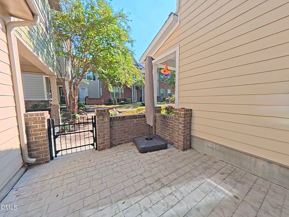 3rd image of 9101 Murrillo Walk