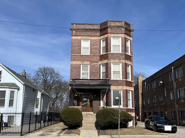 7817 S South Shore Dr #2, Chicago, IL 60649