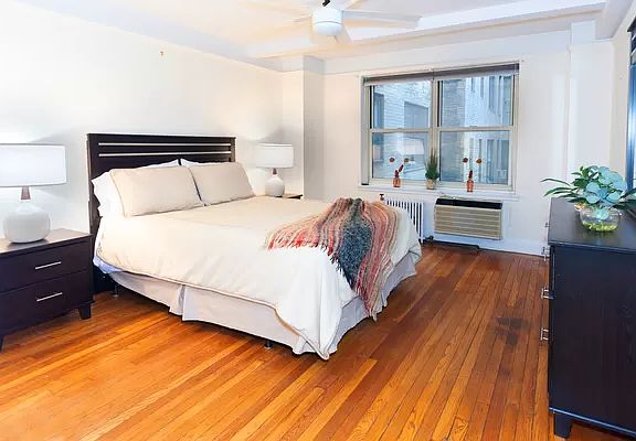 3rd image of 433 E 51st St #5G