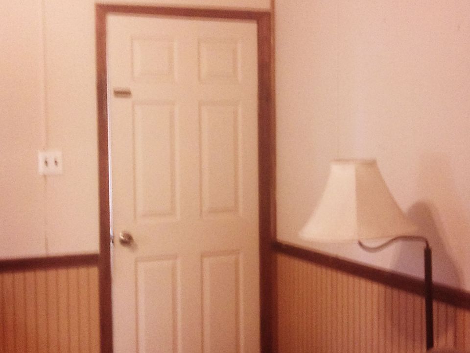 2nd image of 122 Jon Rd