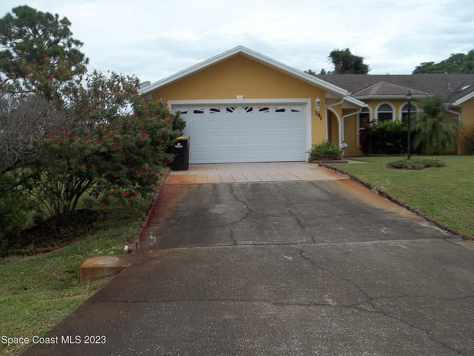1st image of 141 Hammock Rd SE