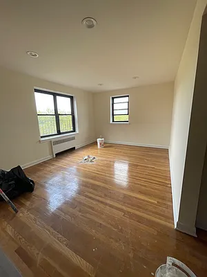 Rented by NYC LUXURY APT RENTALS CO LLC | media 25