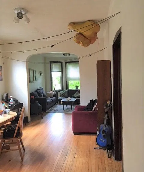 1911 W Eddy St #1 — Photo 3