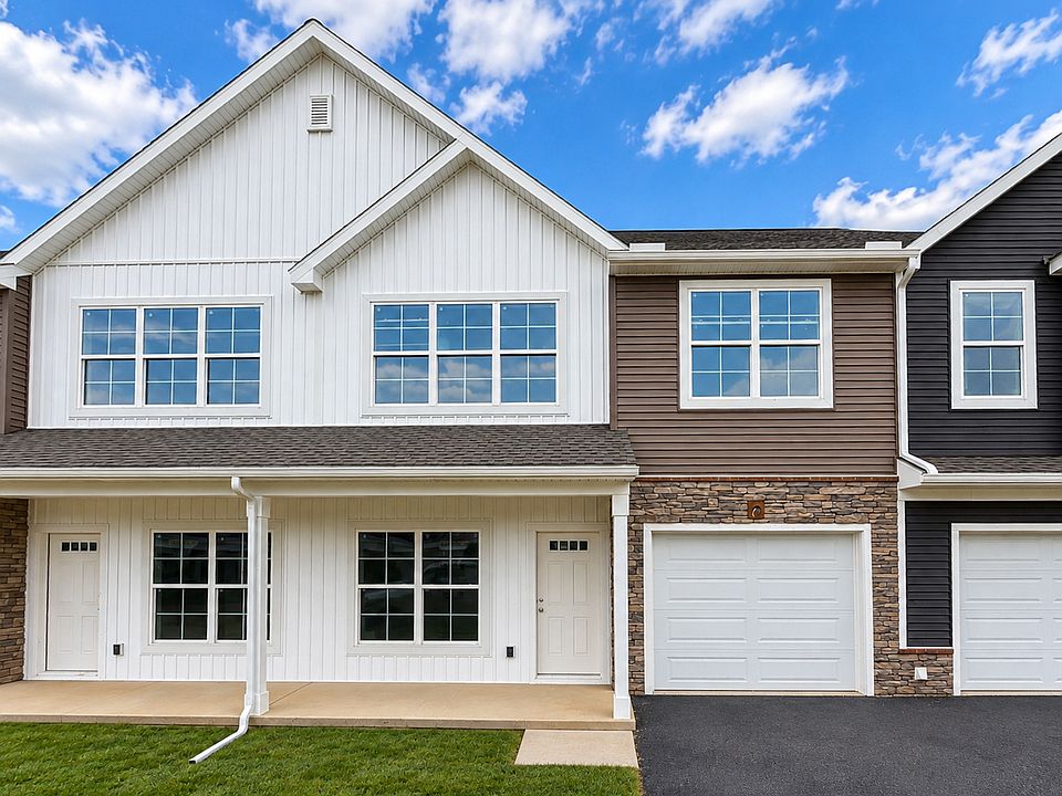 1st image of 122 Foundry Ln