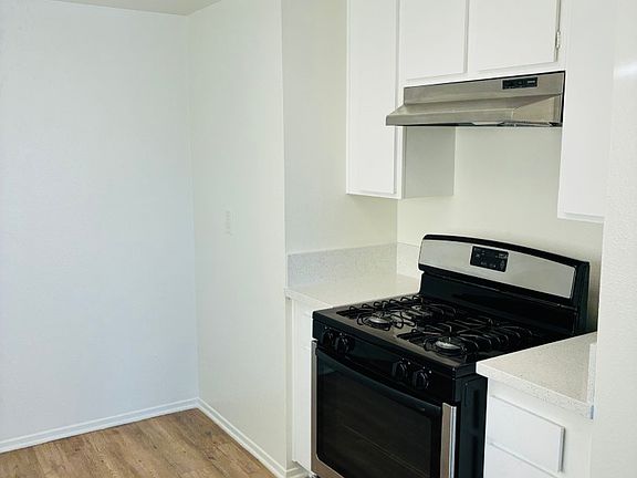 4th image of 1210 S Sharon Cir APT 22
