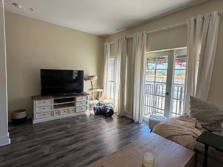 300 State St E #216 — Photo 21
