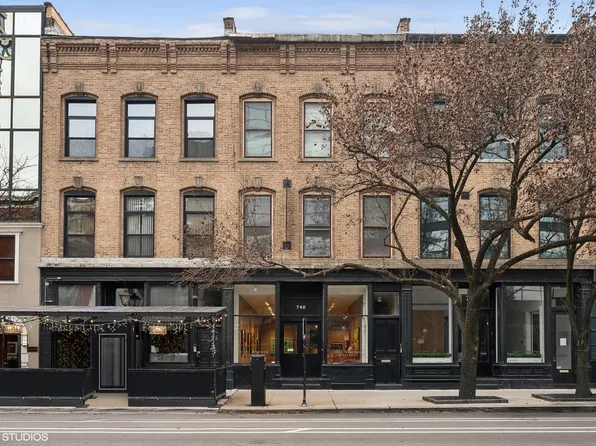 740 N Wells St #B, Chicago, IL 60654