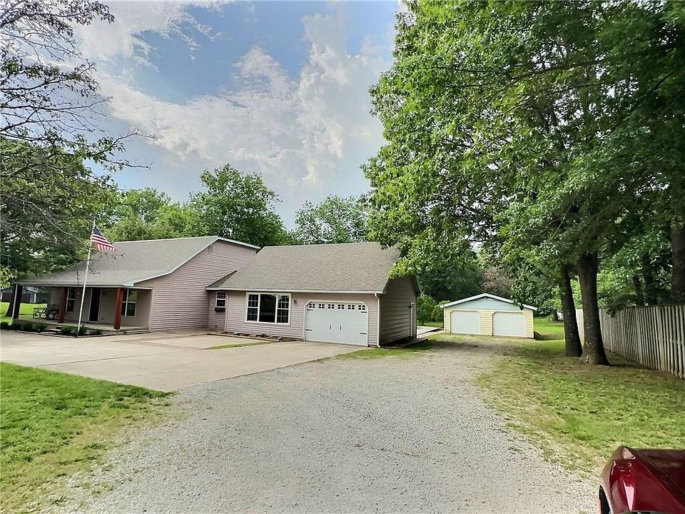15875 E Stockade Rd, Nevada, MO 64772 Zillow