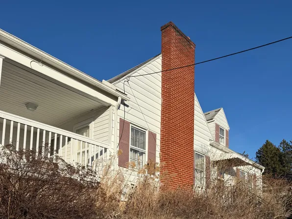 2831 Four Mile Dr, Montoursville, PA 17754